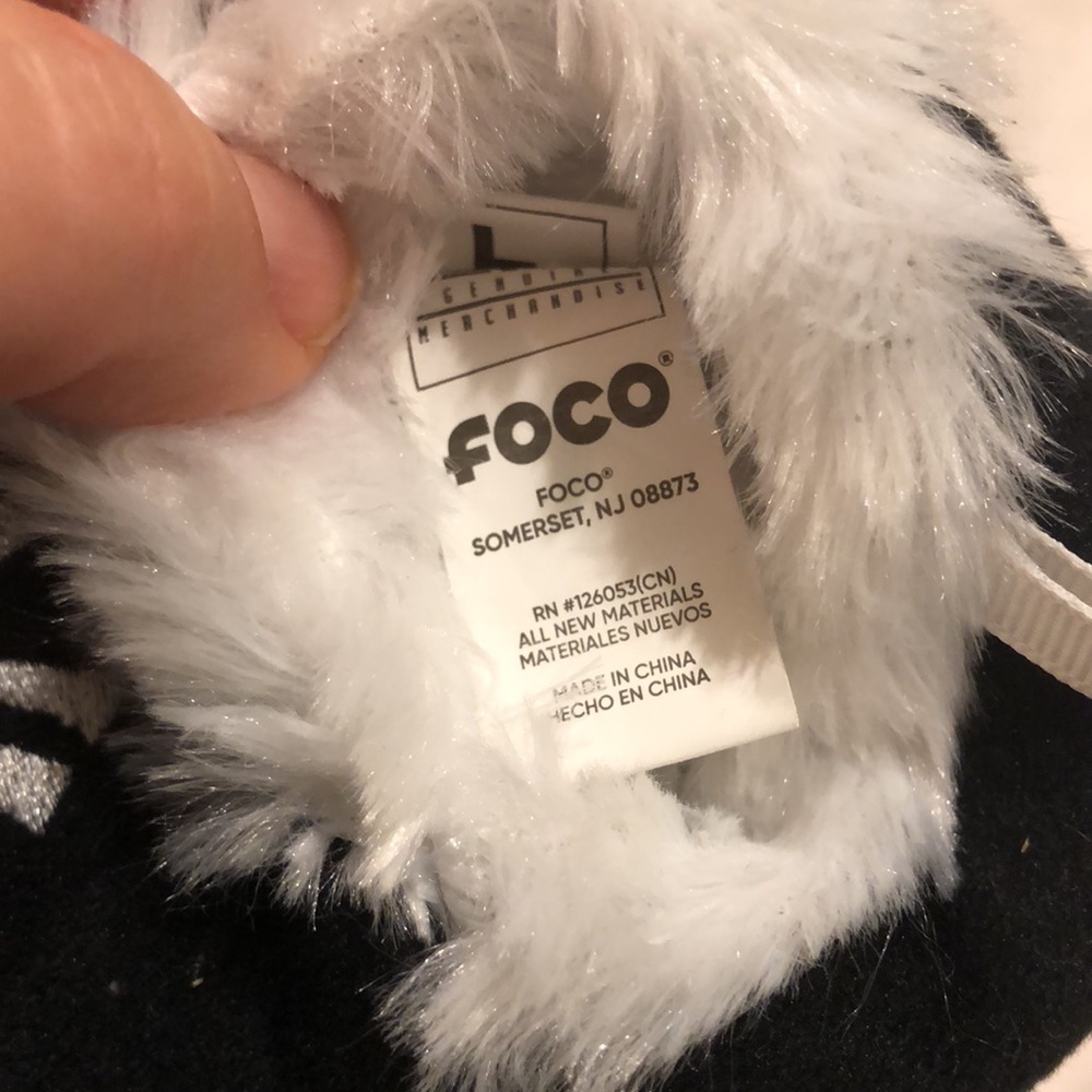 Infant Yankee slippers NWT 6-12 months - Picture 3 of 4